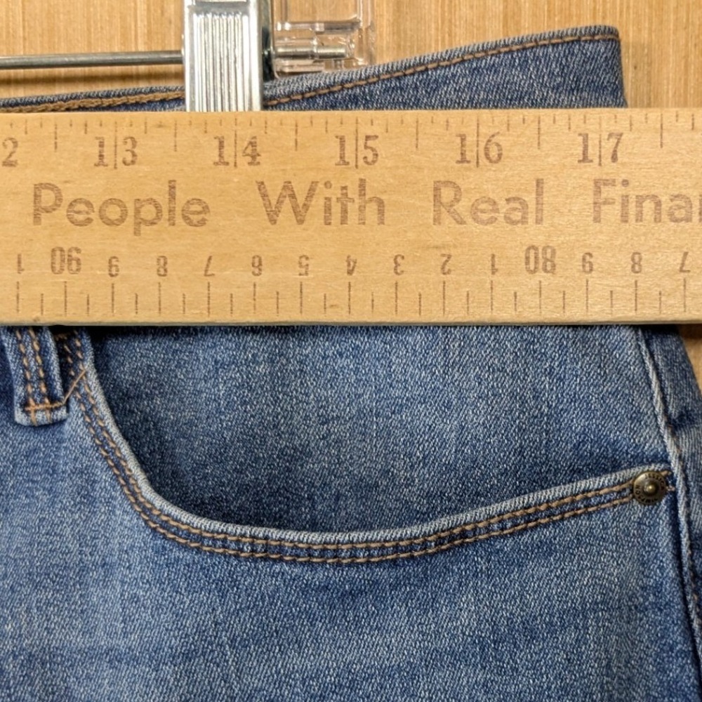 Jessica Simpson Womens Blue Denim Shorts Size 14 High Rise Raw Hem Medium Wash - Picture 5 of 8